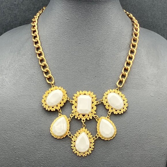 Vintage Jewelry - Gold White Statement Necklace 20 In Teardrop Rectangle Oval Charms Retro Vintage
